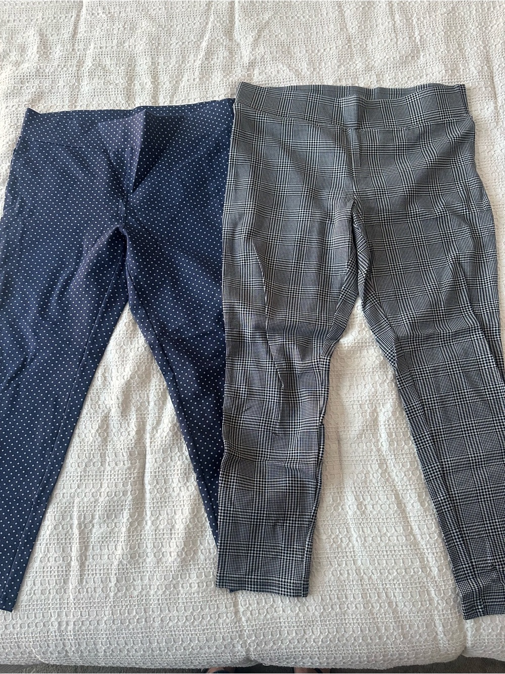 LOFT Navy Diamond Print Leggings
